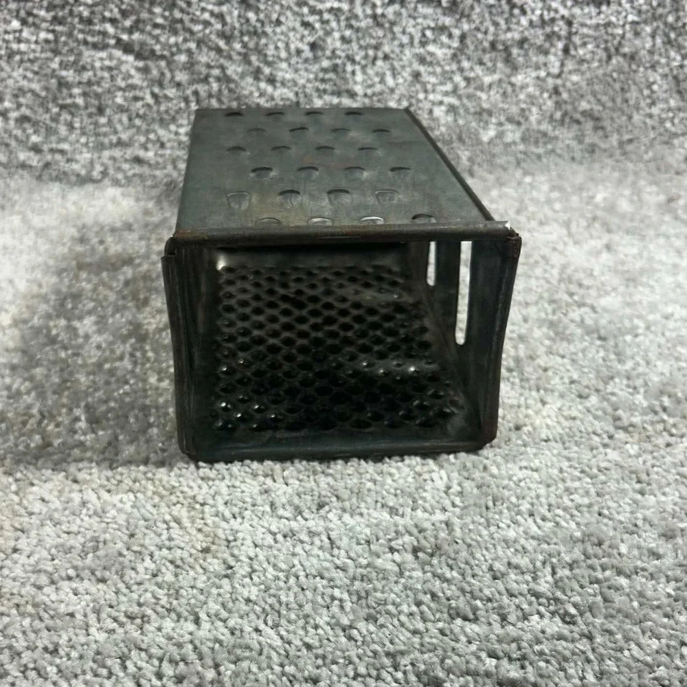 Bromco Box Grater Silver Vintage Metal 4-Sided Handheld Kitchen Tool OS